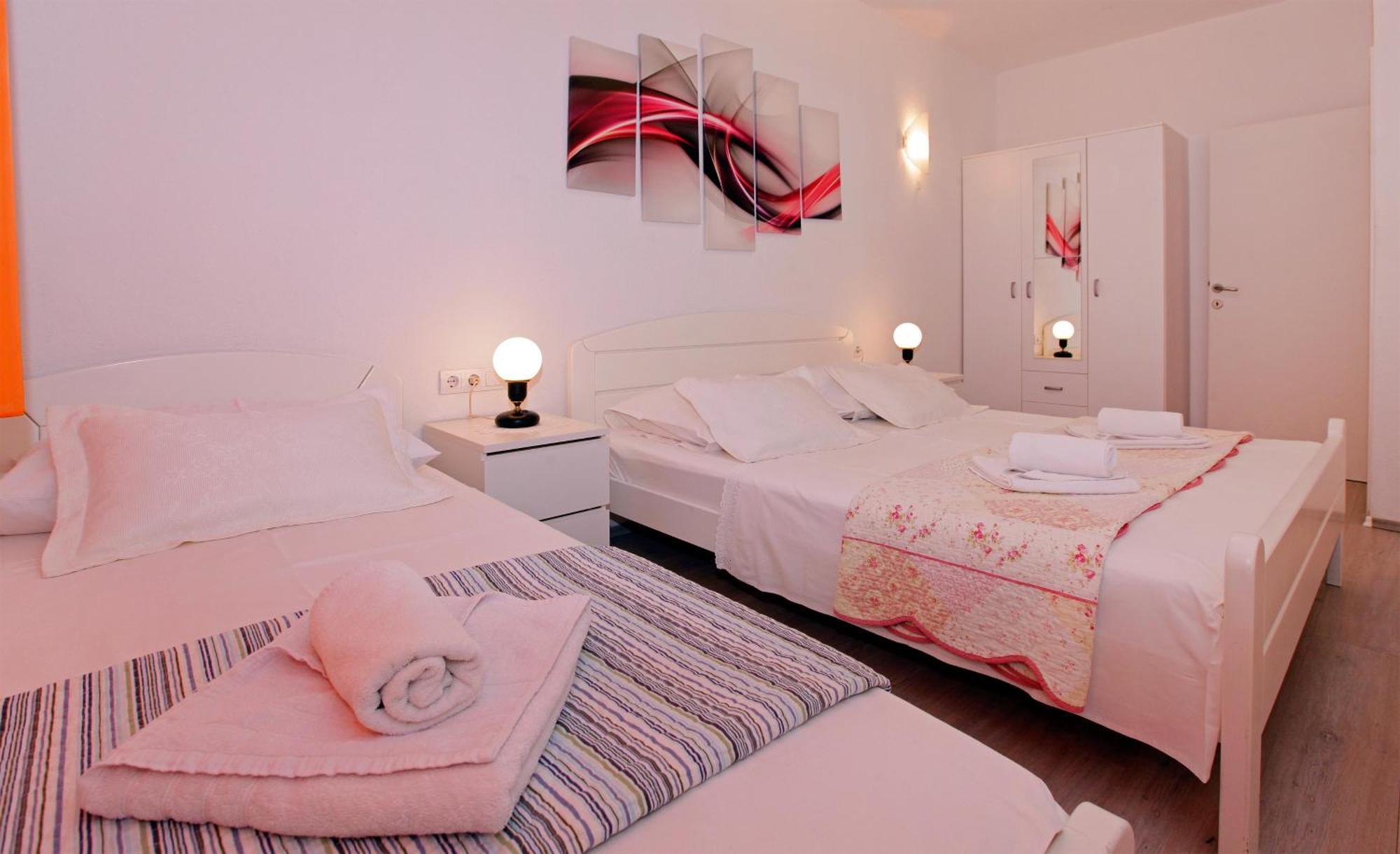 Apartments Toni Bol Oda fotoğraf