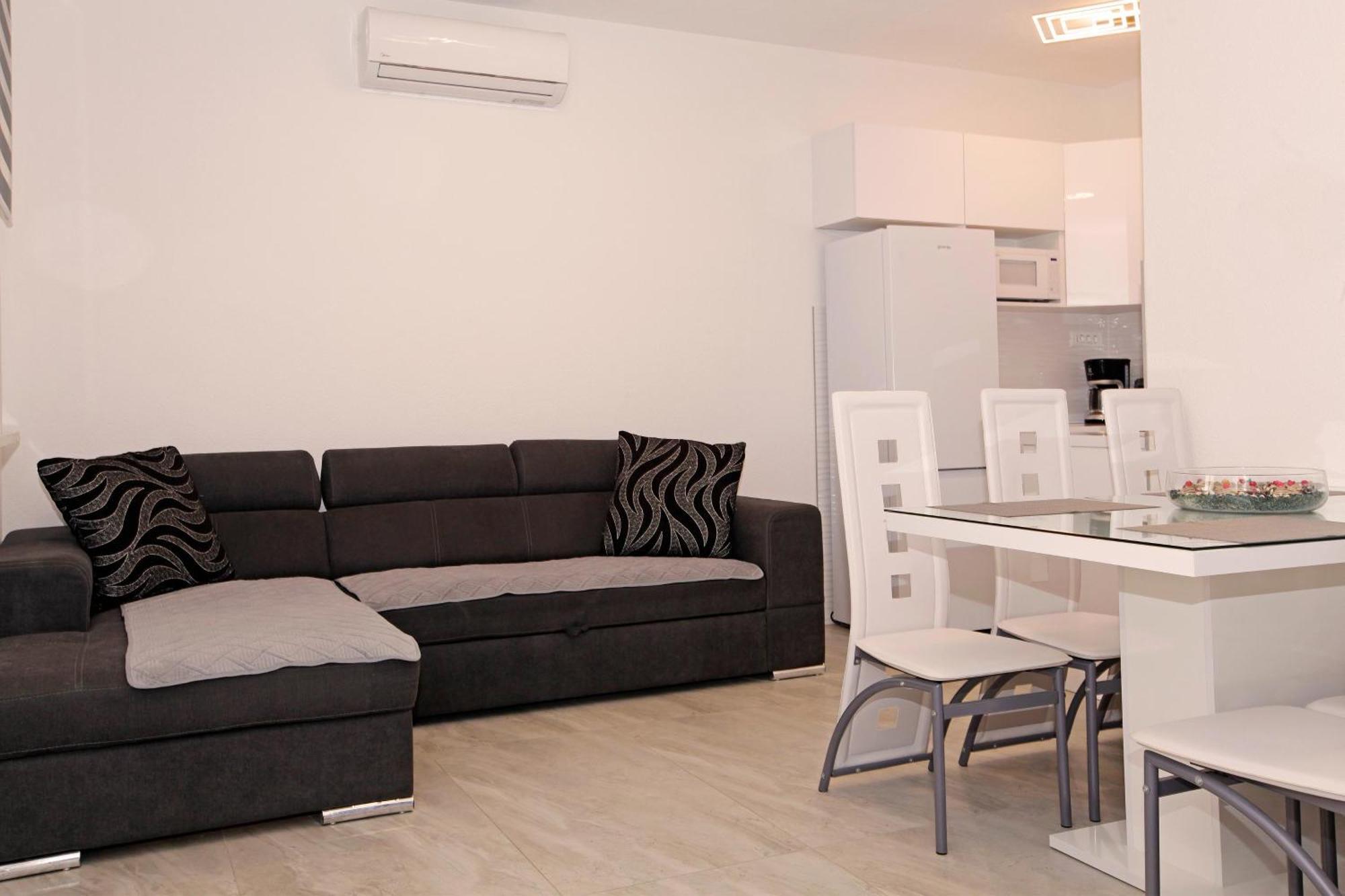 Apartments Toni Bol Oda fotoğraf